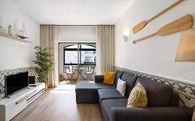 Blue Wave Escape Apartment